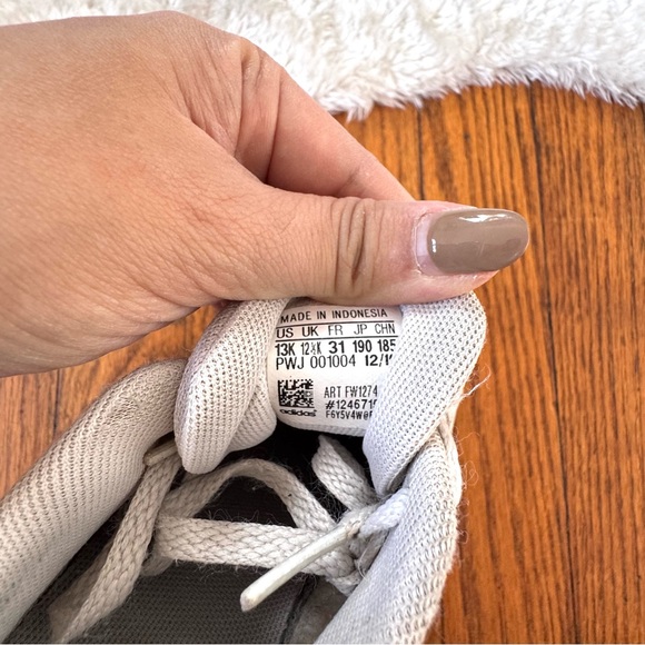 Adidas Grand Court 2.0 Cloud White Iridescent Shoes Sz 13K - Picture 8 of 9